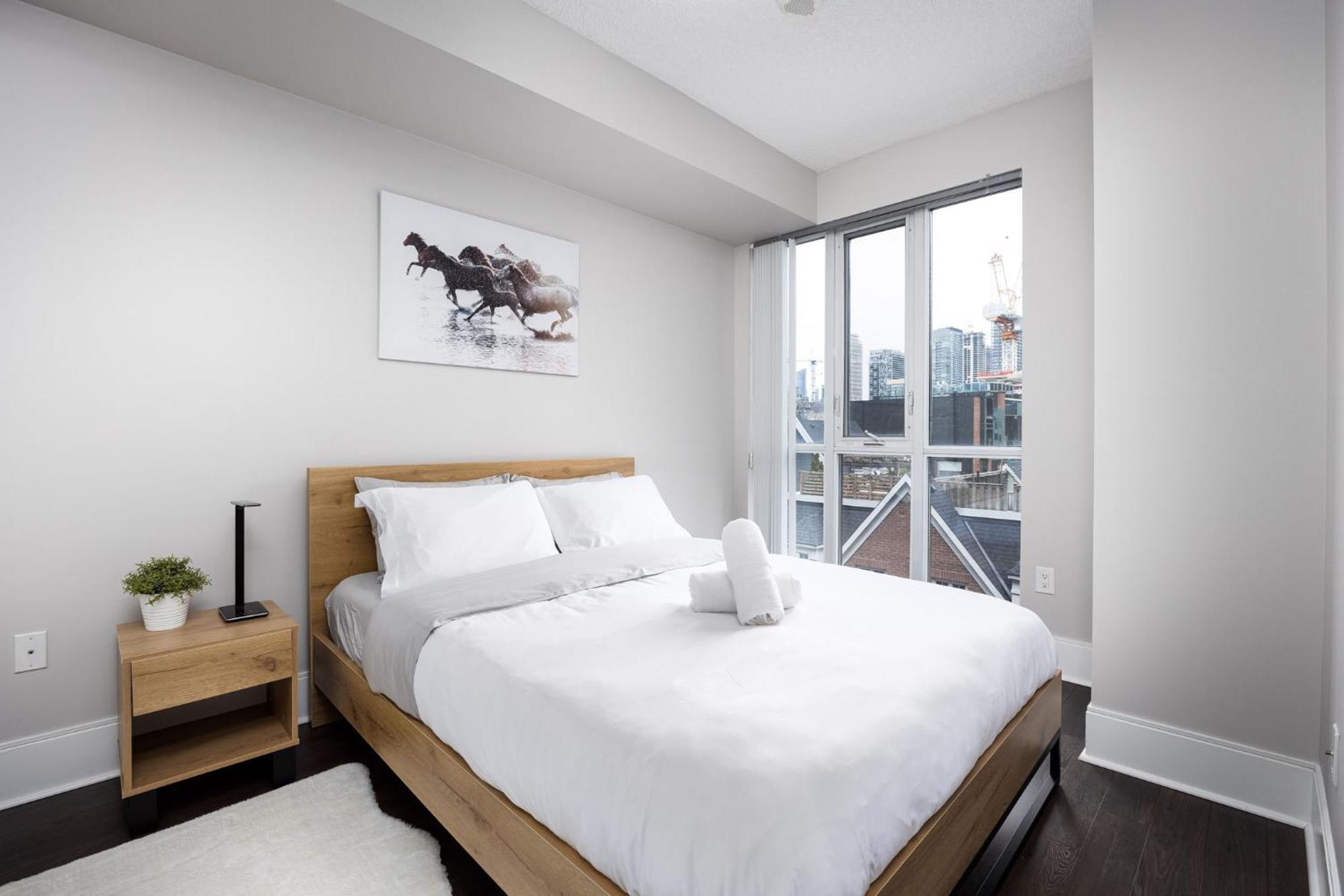 Dwtn Condo Near Cn Tower! W/ Free Parking Торонто Екстер'єр фото