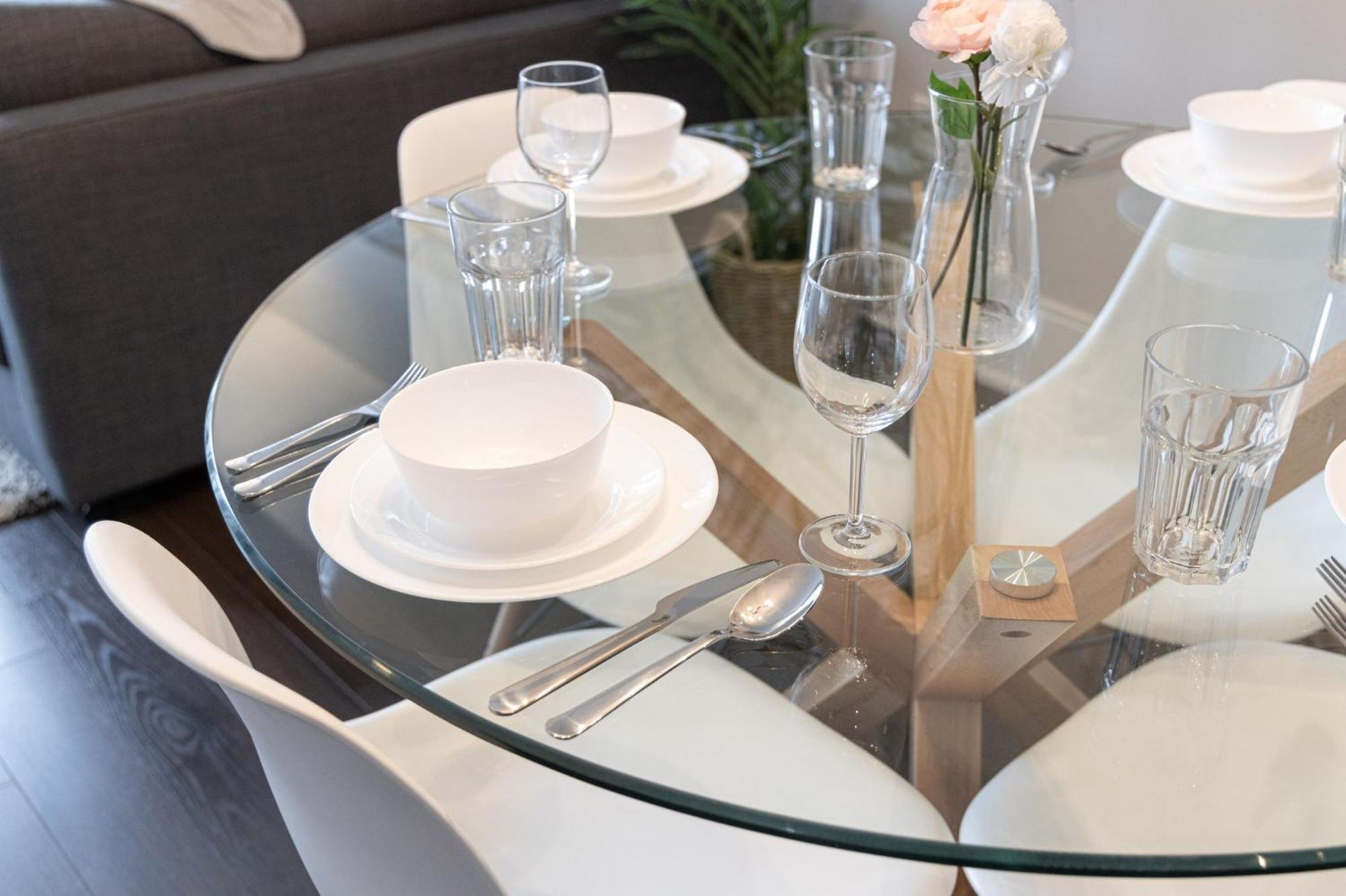 Dwtn Condo Near Cn Tower! W/ Free Parking Торонто Екстер'єр фото